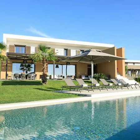 Villa Seafront Villa